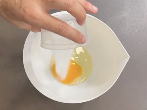 Tronchetto di Natale all'Ananas, Cocco e Pralinato al Sesamo Nero - 21