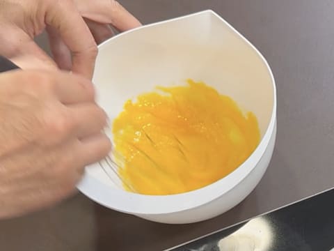 Tronchetto di Natale all'Ananas, Cocco e Pralinato al Sesamo Nero - 52