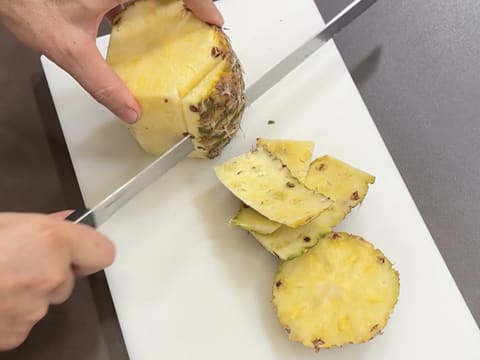 Tronchetto di Natale all'Ananas, Cocco e Pralinato al Sesamo Nero - 62