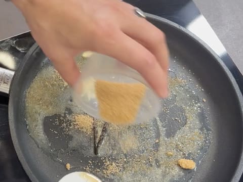 Tronchetto di Natale all'Ananas, Cocco e Pralinato al Sesamo Nero - 71