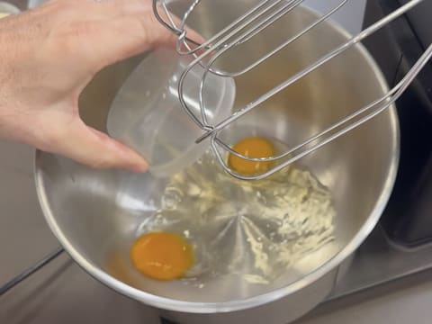 Tronchetto di Natale al kombucha, mela verde e vaniglia affumicata - 2