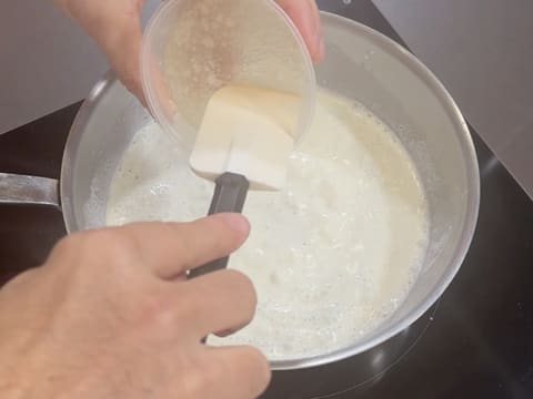 Tronchetto di Natale al kombucha, mela verde e vaniglia affumicata - 61