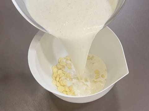 Tronchetto di Natale al kombucha, mela verde e vaniglia affumicata - 62