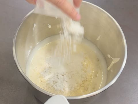 Tronchetto di Natale al kombucha, mela verde e vaniglia affumicata - 7