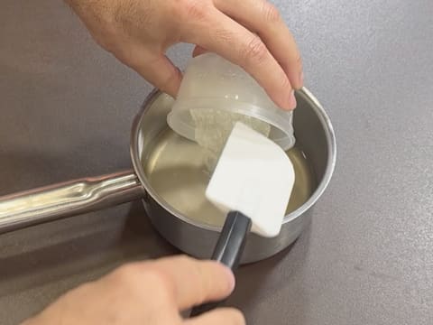 Tronchetto di Natale al kombucha, mela verde e vaniglia affumicata - 94