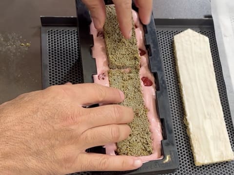 Tronchetto di Natale ai lamponi e pistacchio - 66
