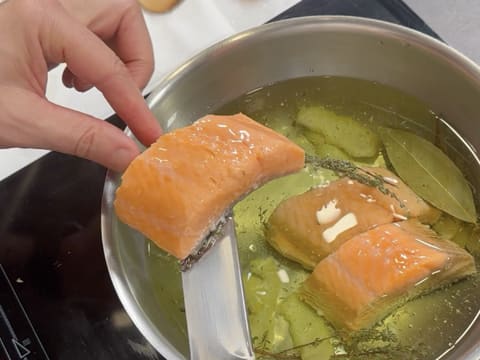 Trota confit con mousseline di topinambur - 54